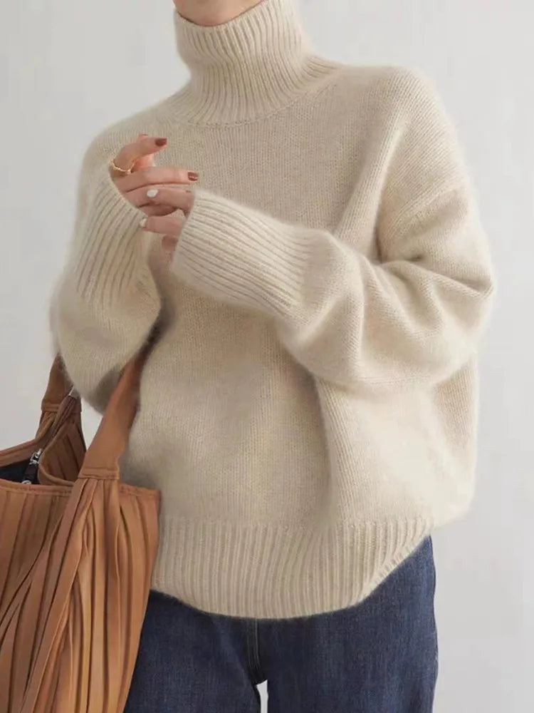 Lynn Women's Wool Turtleneck Sweater