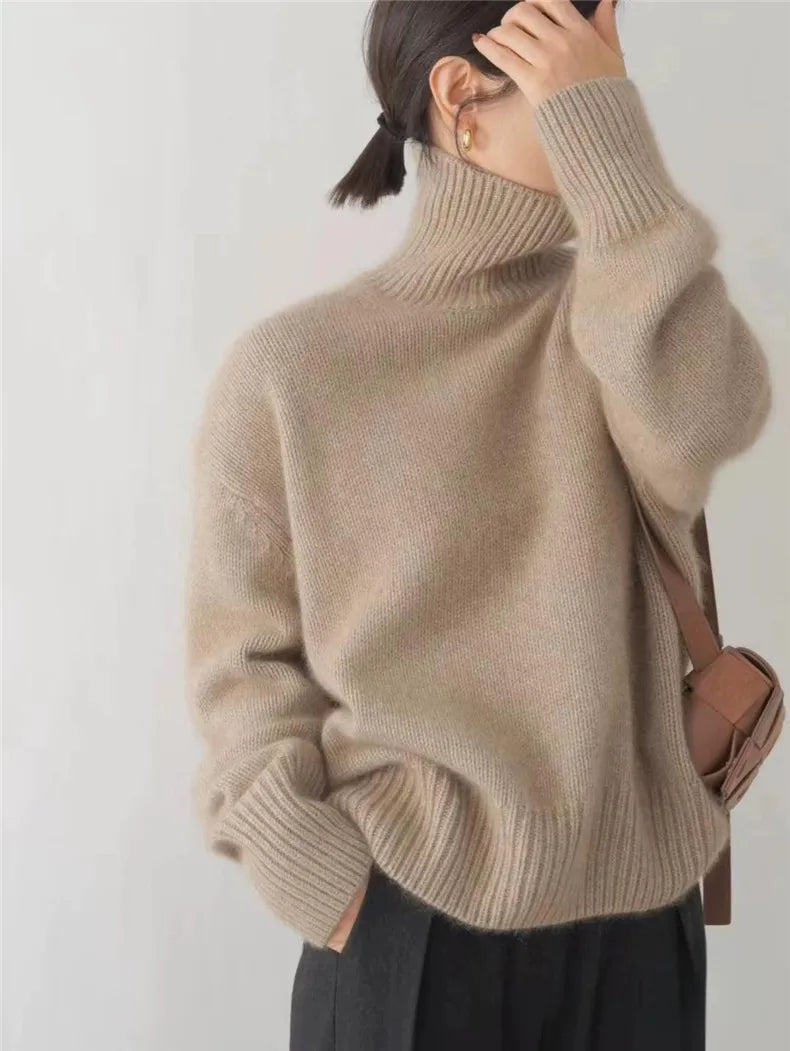 Lynn Women's Wool Turtleneck Sweater