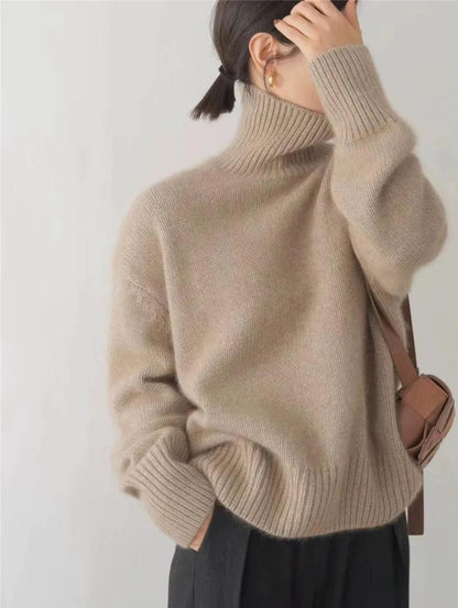 Lynn Women's Wool Turtleneck Sweater