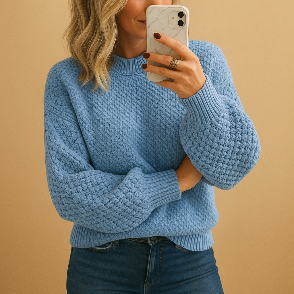 Women's Chunky Knit Crew Neck Sweater — Beige