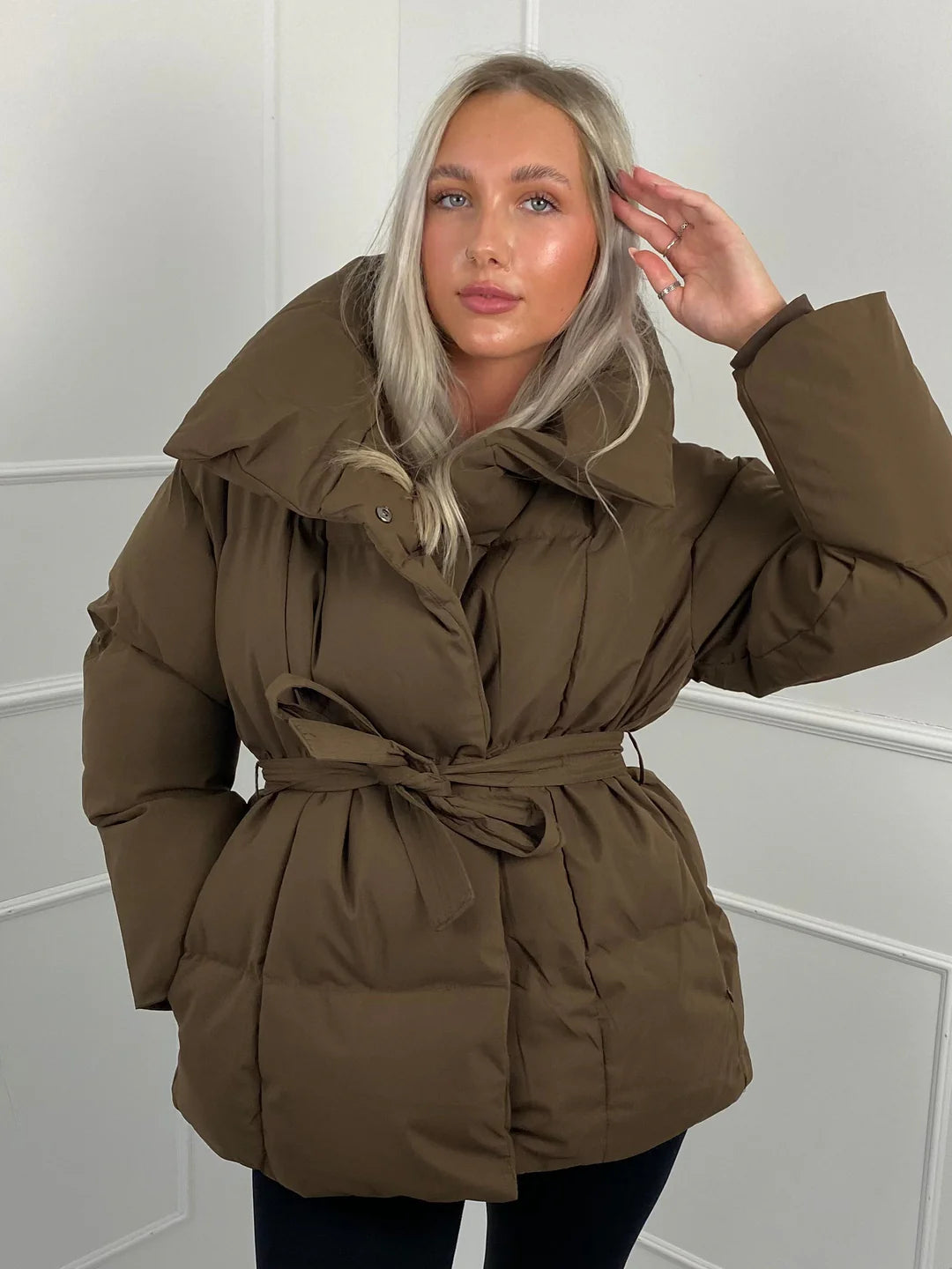 Women's Belted Winter Puffer Coat — Brown